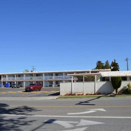 Winnemucca Holiday Motel Экстерьер фото