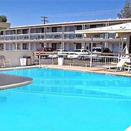 Winnemucca Holiday Motel Экстерьер фото
