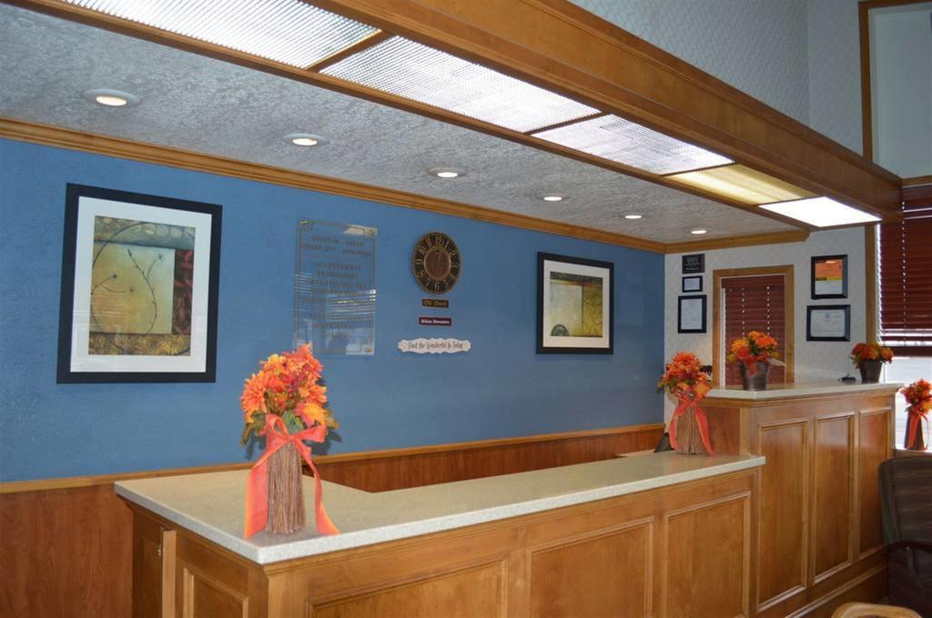 Winnemucca Holiday Motel Экстерьер фото