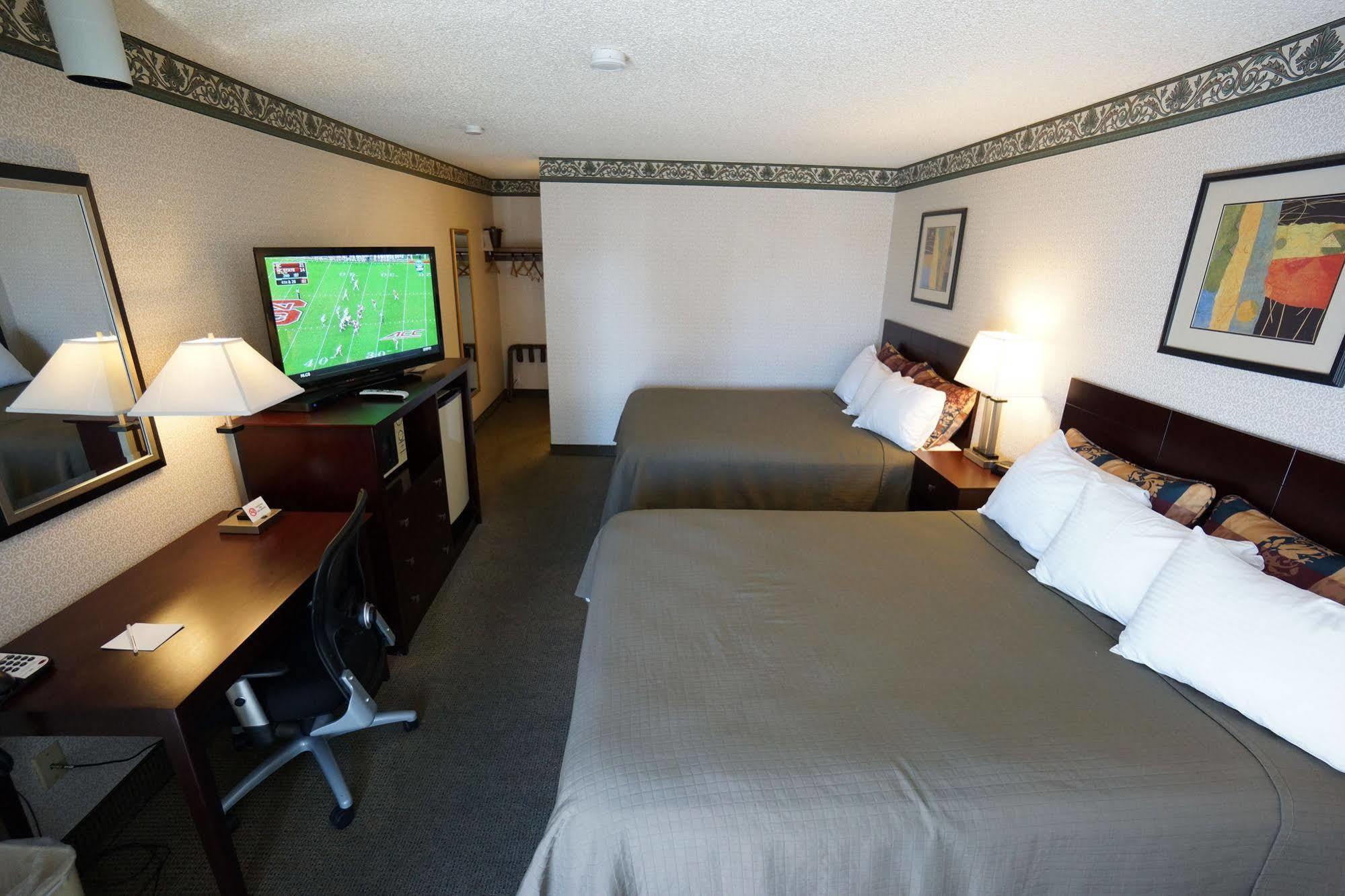 Winnemucca Holiday Motel Экстерьер фото