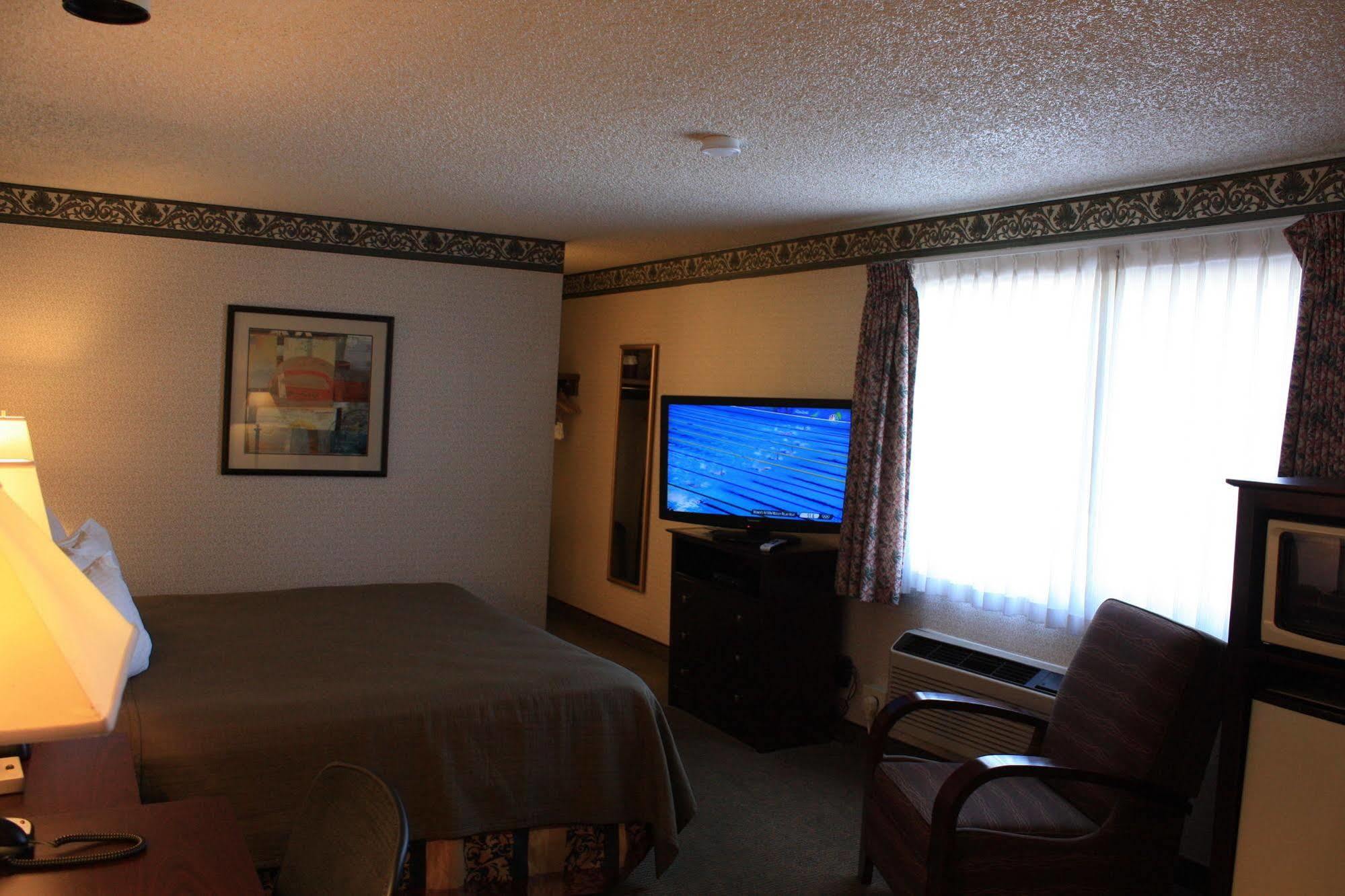 Winnemucca Holiday Motel Экстерьер фото