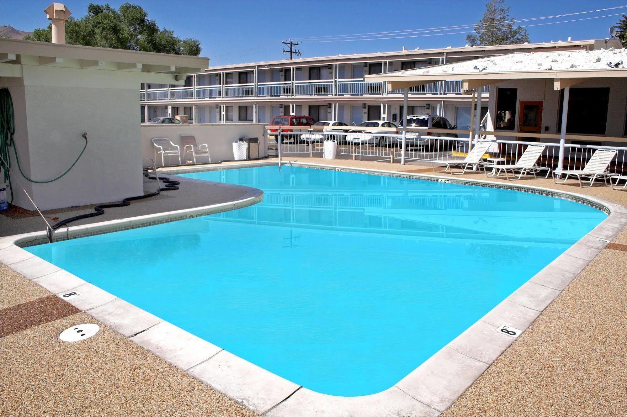 Winnemucca Holiday Motel Экстерьер фото